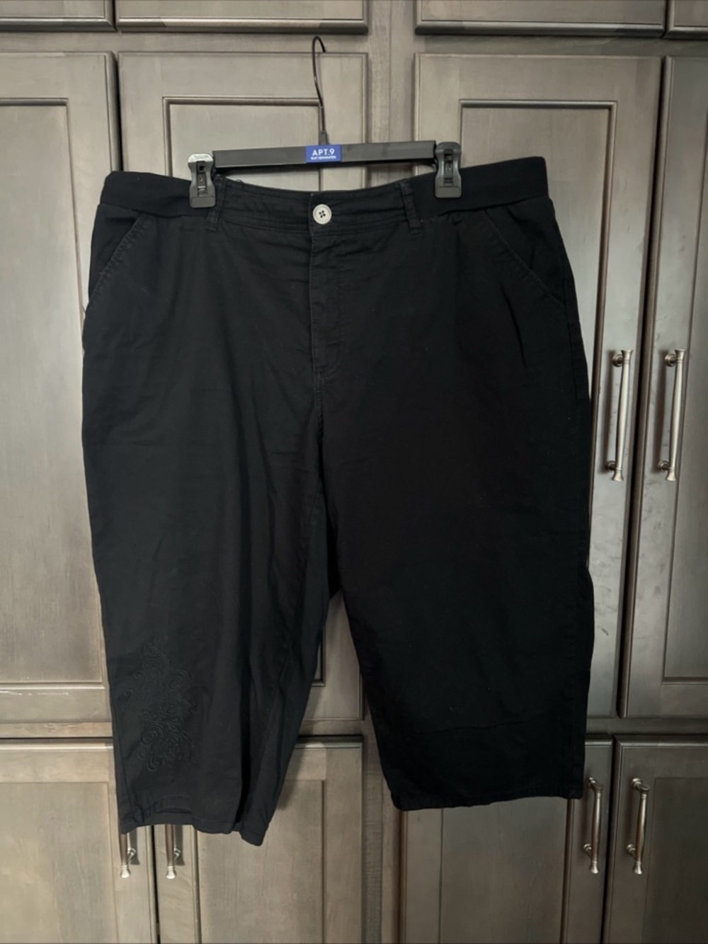 Croft & Barrow Women’s Plus 18W Classic Fit Capri Stretch Pants Black